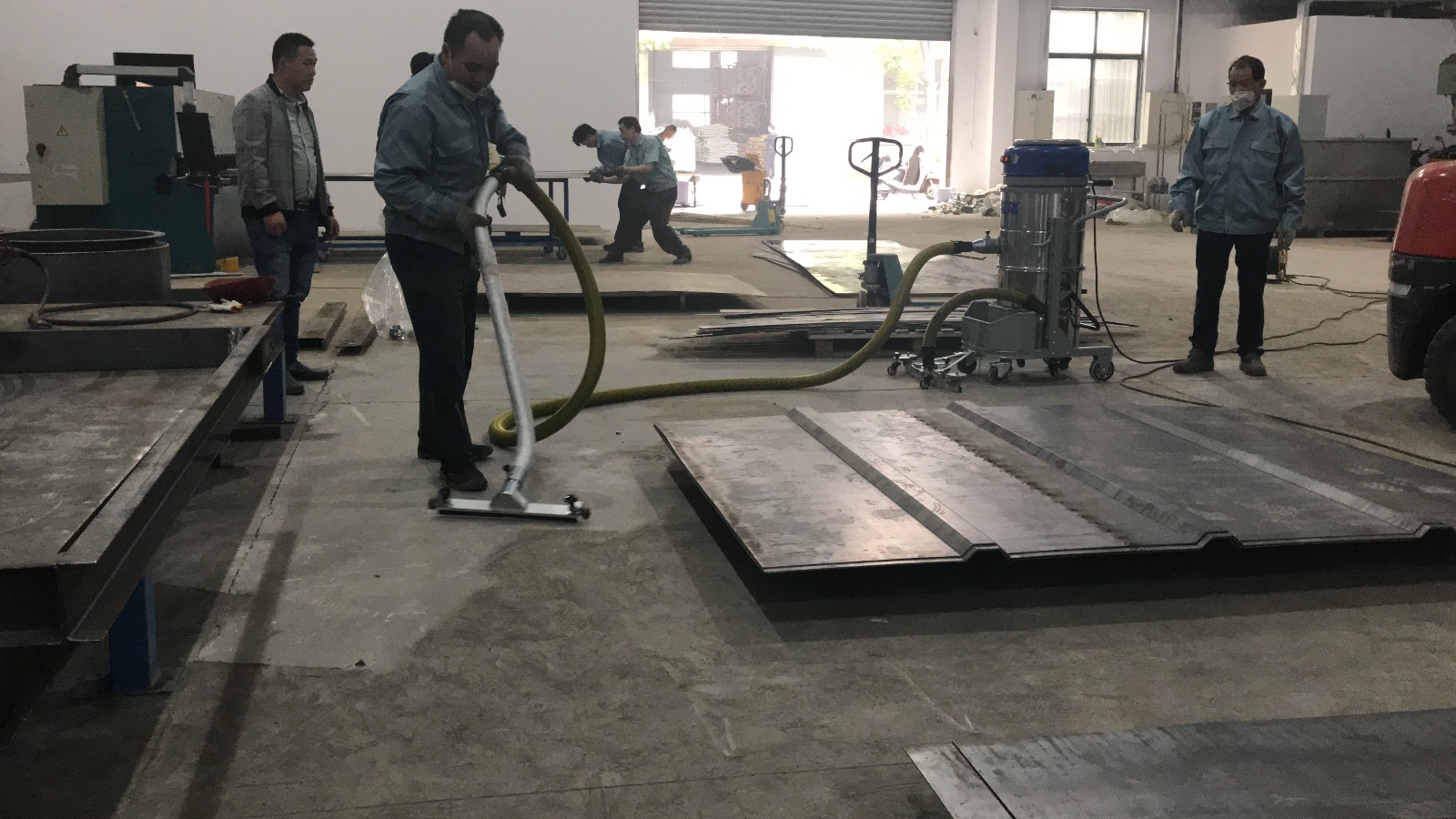 工业吸尘器,工业除尘机,激光切割除尘,工业吸尘设备厂家-昆山一月清洁设备有限公司 工业吸尘器,工业除尘机,激光切割除尘,工业吸尘设备厂家-昆山一月清洁设备有限公司